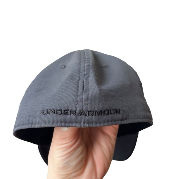 Under Armour Kids Gray Cap youth size SM/MD small medium summer athletic - Picture 3 of 7